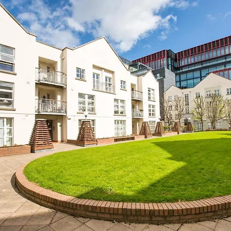 Lejlighed Modern Elegant With Parking